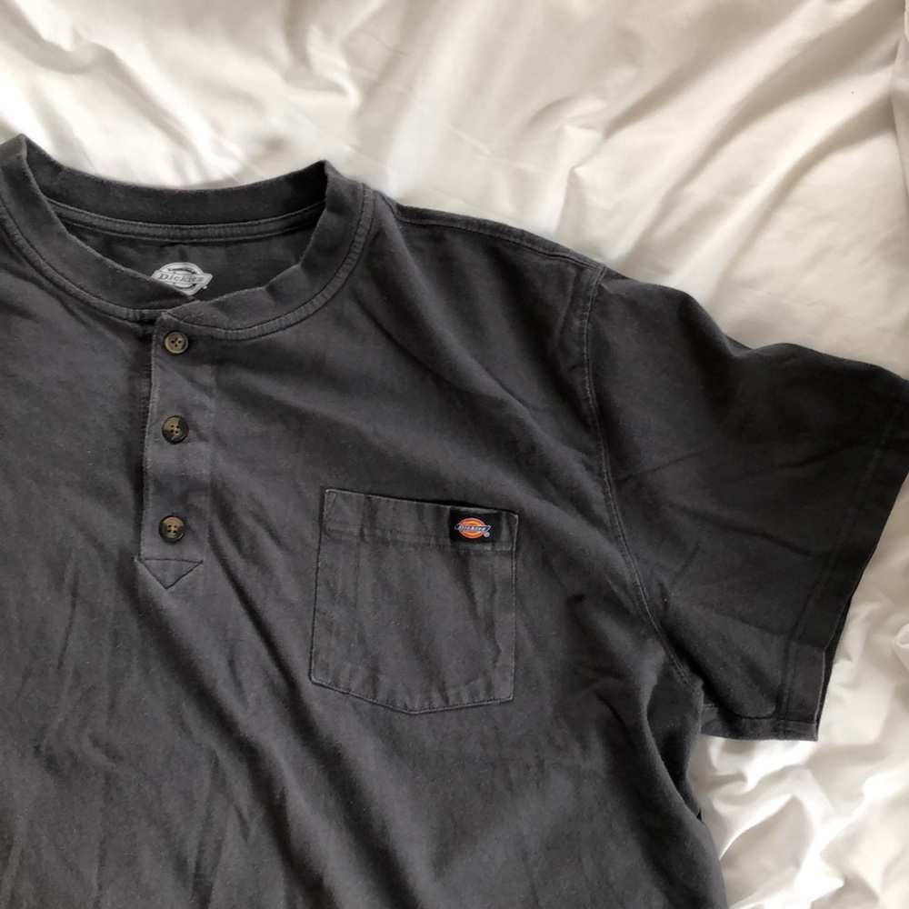 Dickie’s t-shirt